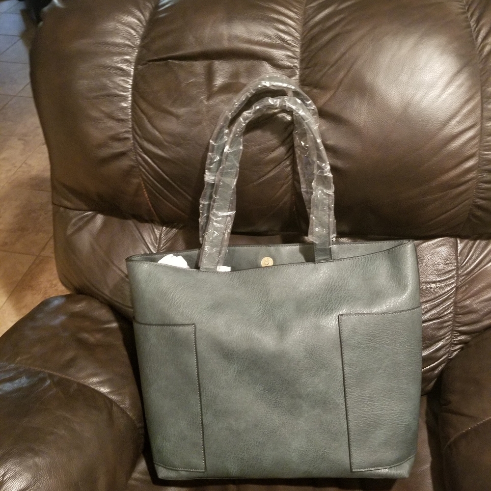 Purse - Picture 2 of 3